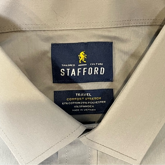 Stafford Men’s Travel Gray Button-Down Dress Shirt, Size 16-1/2, 32-33 - Picture 2 of 5